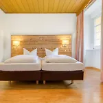 Hotel Landgasthof Rebstock 3*