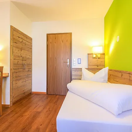 Landgasthof Rebstock 3*