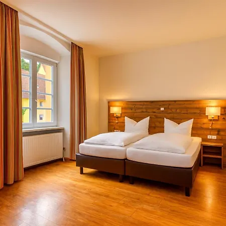 Landgasthof Rebstock מלון 3*