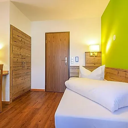 Landgasthof Rebstock 3*