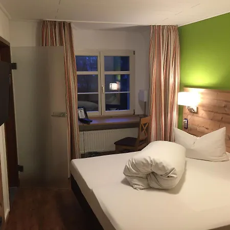 Hotell Landgasthof Rebstock 3*