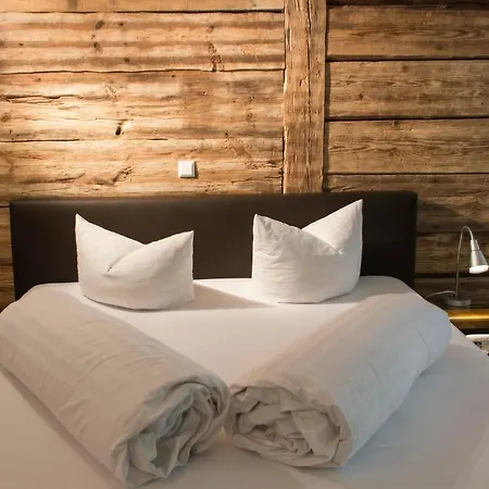 Hotell Landgasthof Rebstock 3*